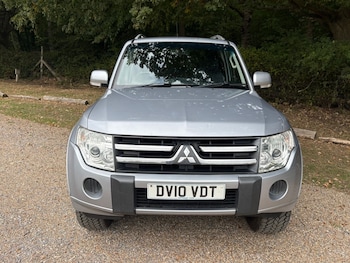 Used Mitsubishi Shogun 2010 for sale - 76090957: Photo 2