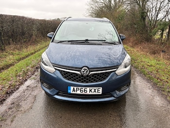 Used Vauxhall Zafira 2017 for sale - 77349802: Photo