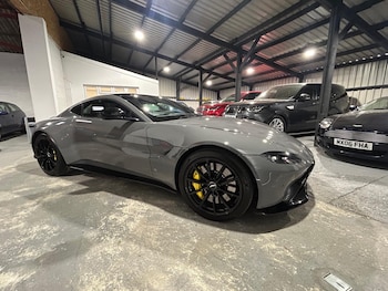 Aston Martin - Vantage