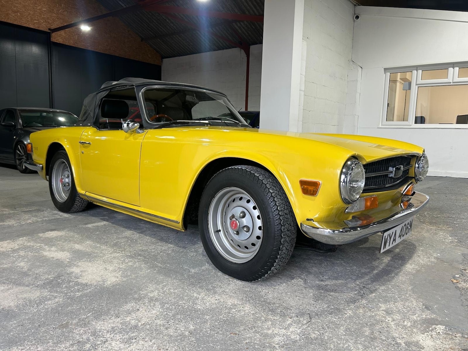 Used Triumph TR6 1974 for sale - 76403493: Photo 3
