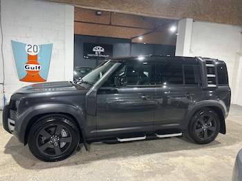 Used Land Rover Defender 2021 for sale - 78242873: Photo