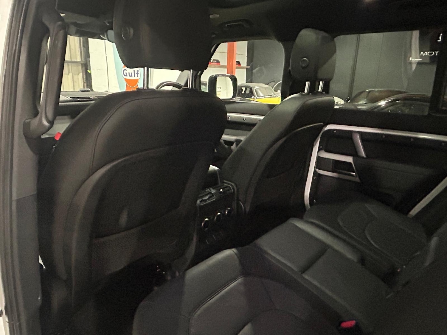 Used Land Rover Defender 2022 for sale - 77398450: Photo 23