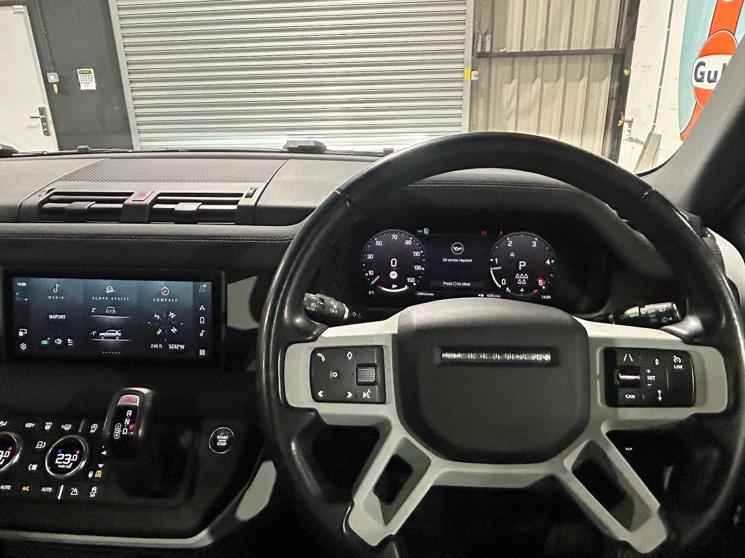 Used Land Rover Defender 2022 for sale - 77398450: Photo 30