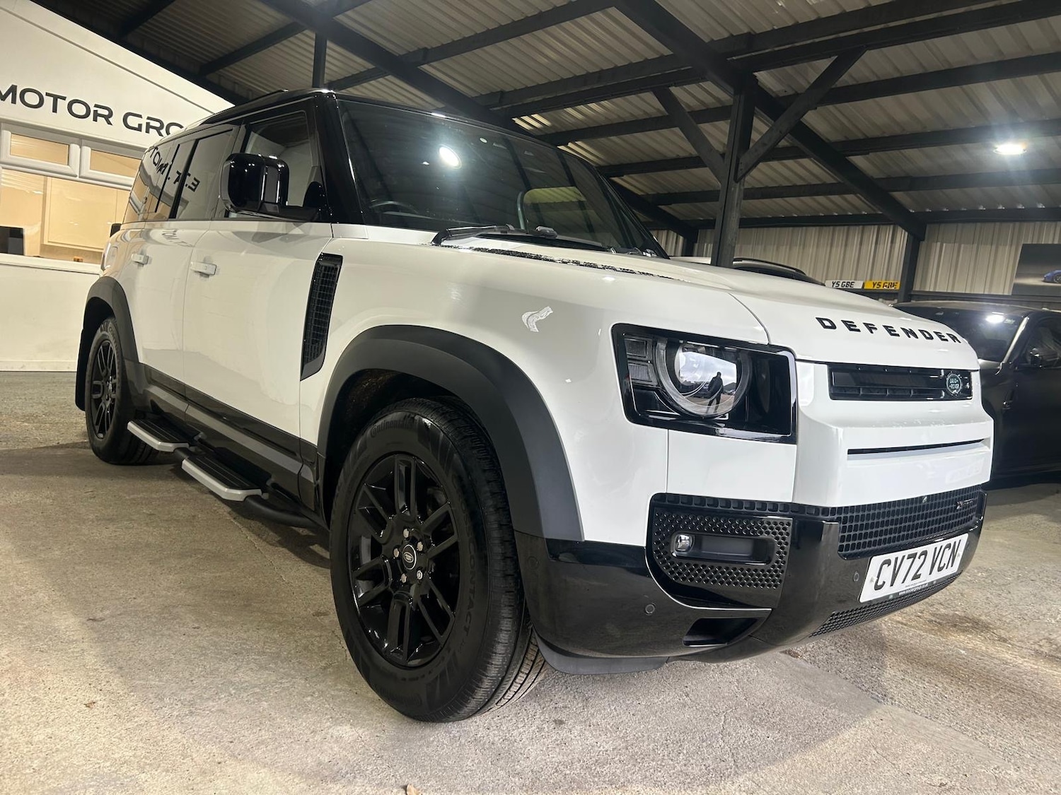 Used Land Rover Defender 2022 for sale - 77398450: Photo 4
