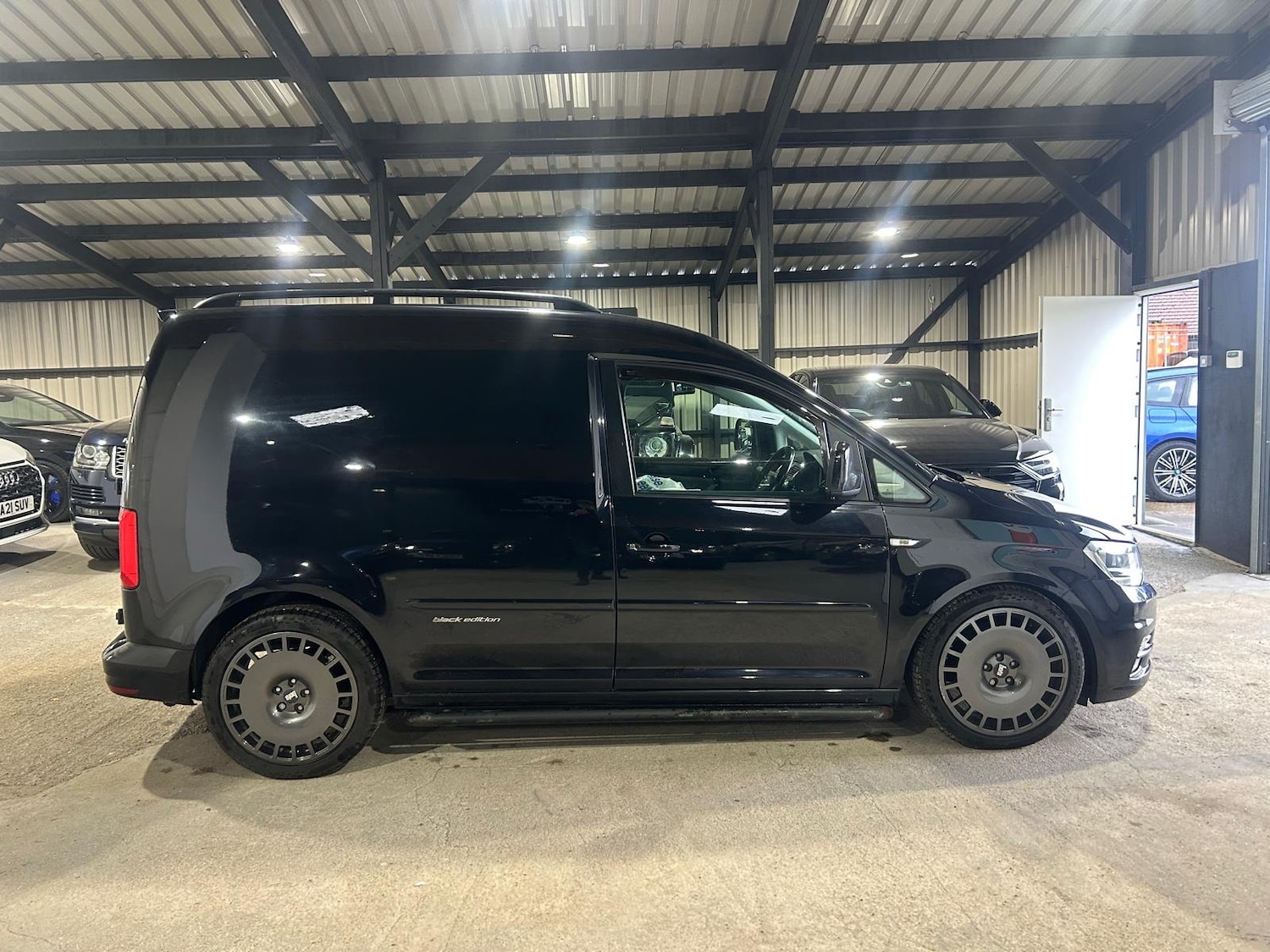 Used Volkswagen Caddy 2017 for sale - 77701277: Photo 8