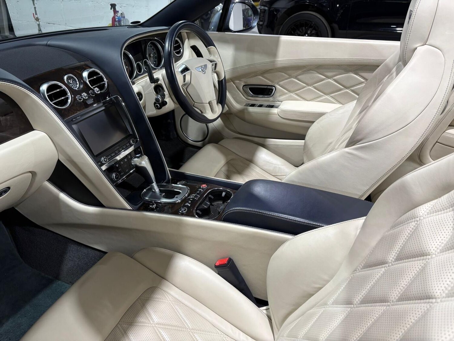 Used Bentley Continental 2013 for sale - 77864936: Photo 16