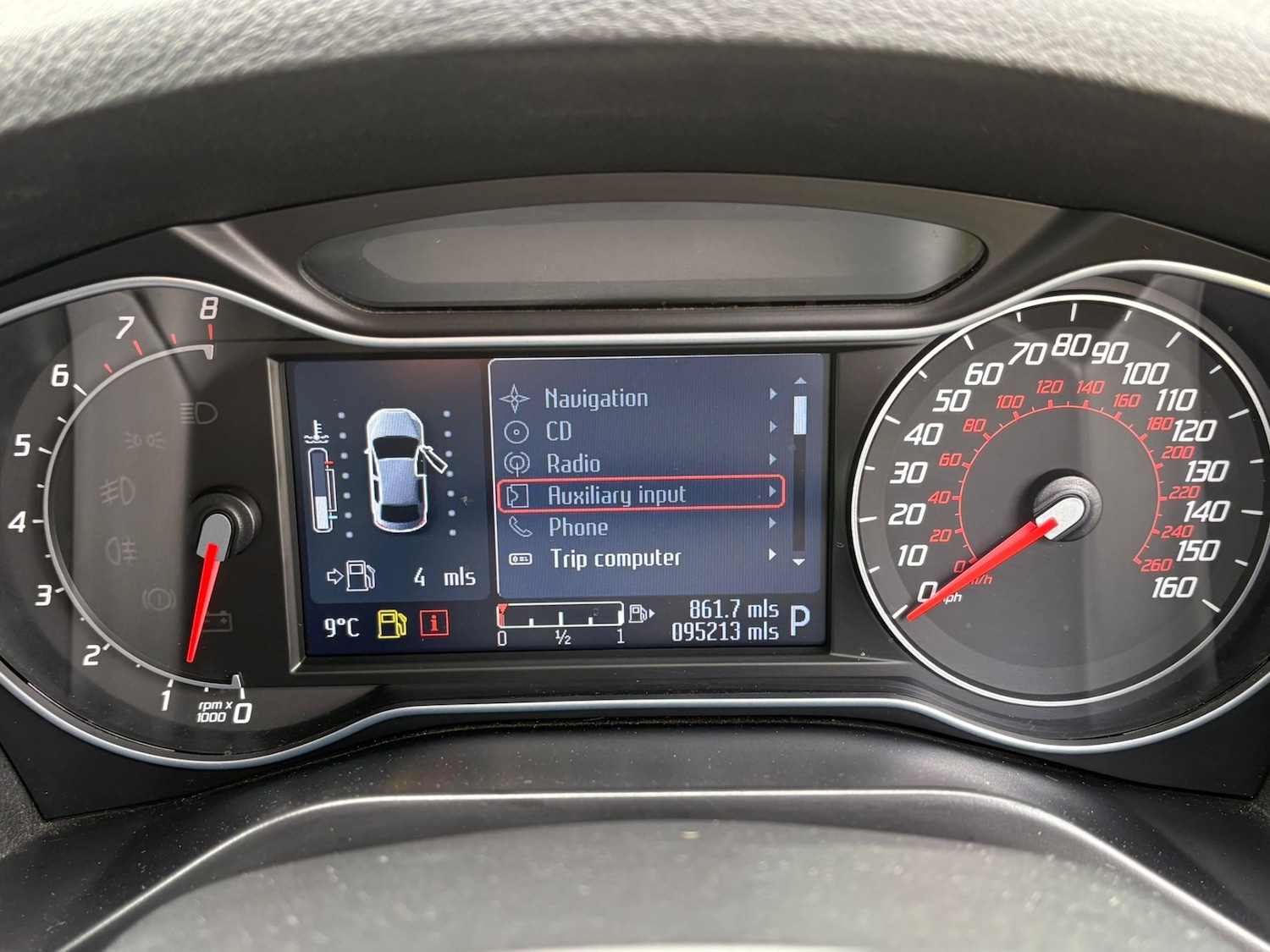 Used Ford S-Max 2013 for sale - 77917232: Photo 13