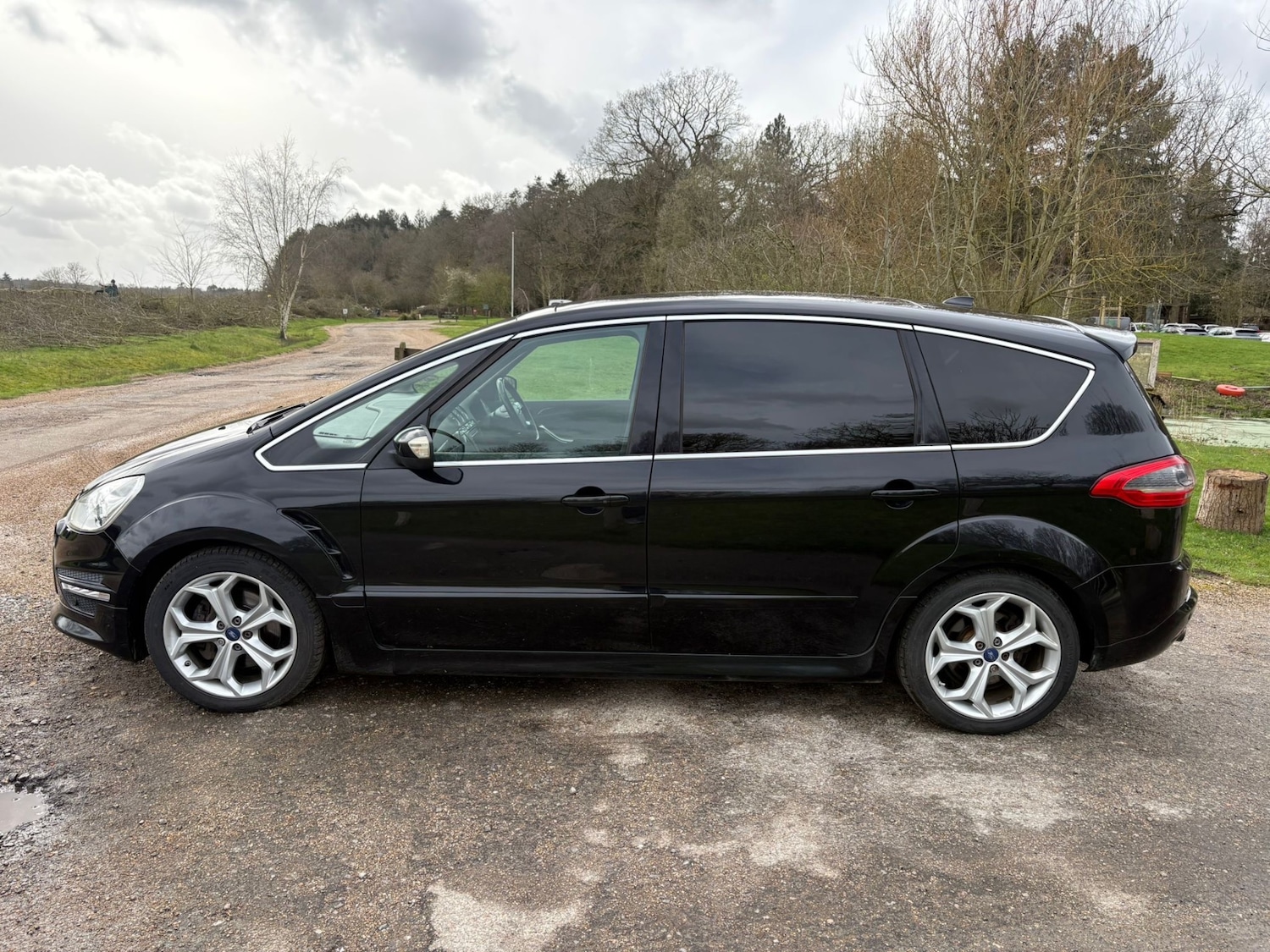 Used Ford S-Max 2013 for sale - 77917232: Photo 8