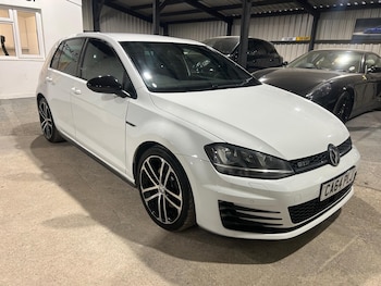 Used Volkswagen Golf 2015 for sale - 77997779: Photo