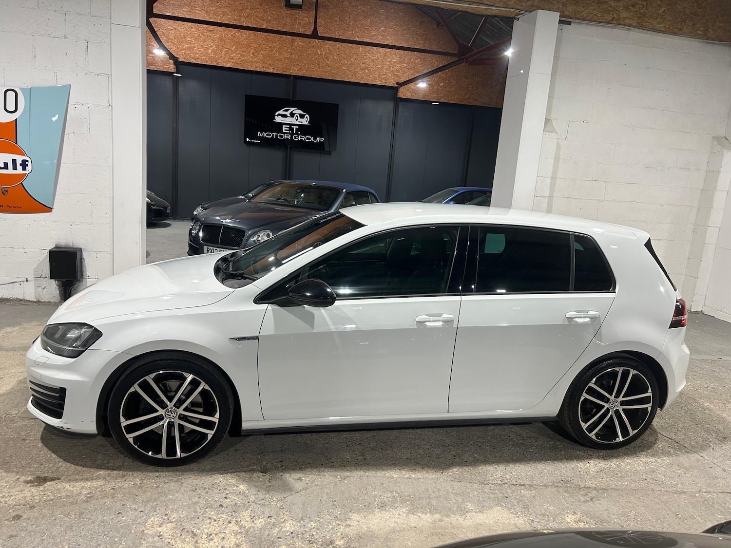 Used Volkswagen Golf 2015 for sale - 77997779: Photo 3