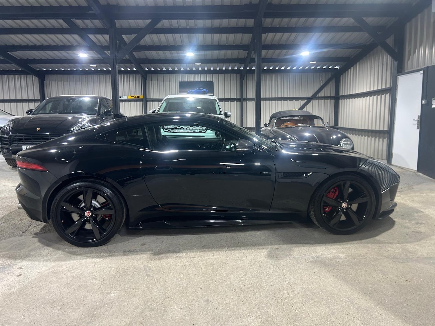 Used Jaguar F-Type 2015 for sale - 78131374: Photo 12