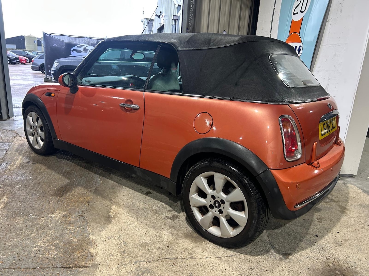 Used MINI Convertible 2006 for sale - 77180774: Photo 6