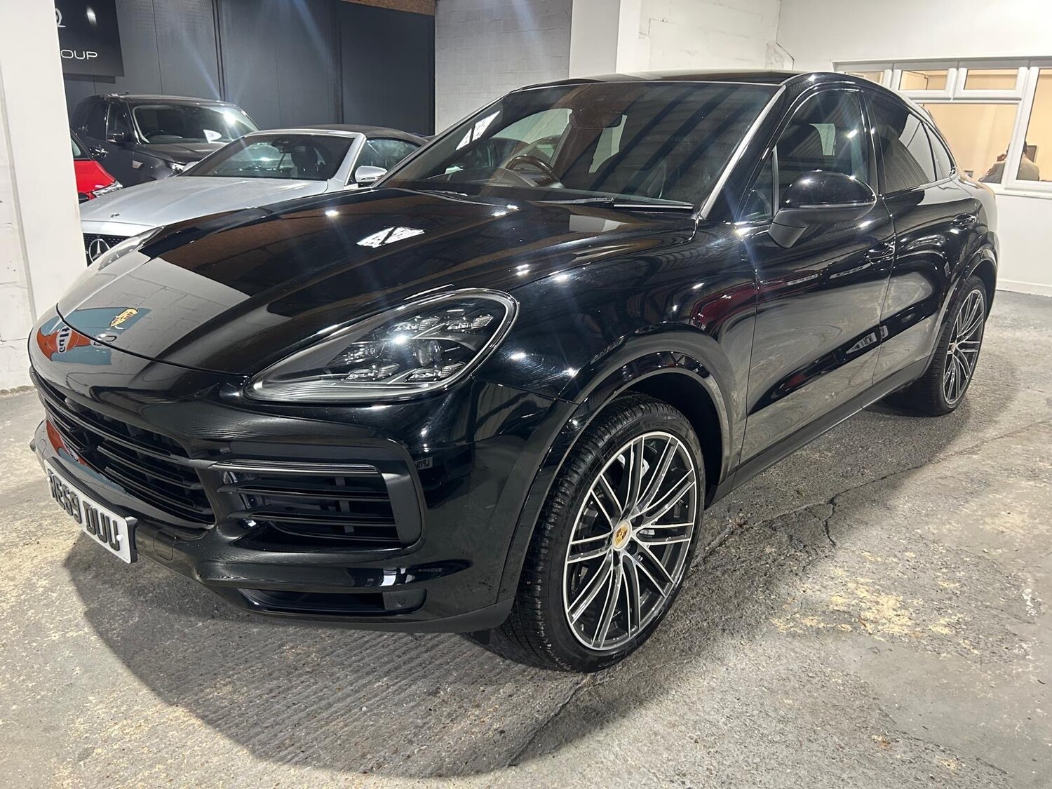 Used Porsche Cayenne 2019 for sale - 76444409: Photo 2