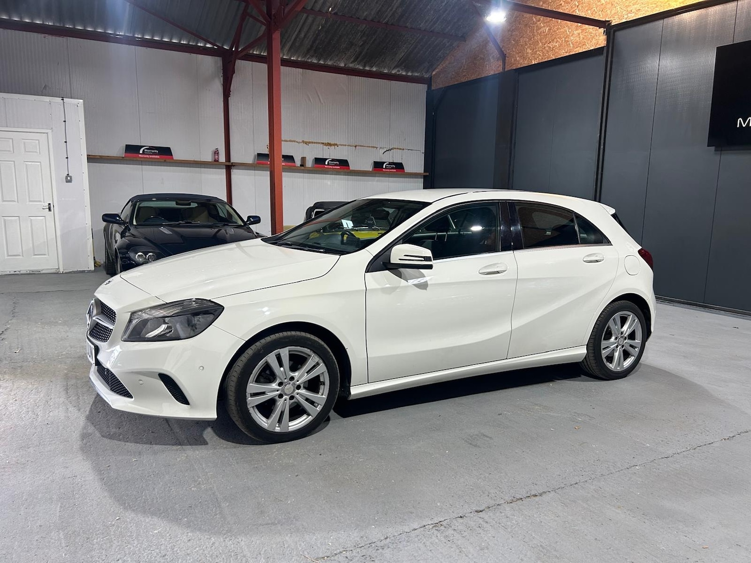 Used Mercedes-Benz A-Class 2017 for sale - 76384720: Photo 7