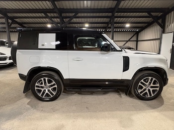 Used Land Rover Defender 2023 for sale - 79160718: Photo