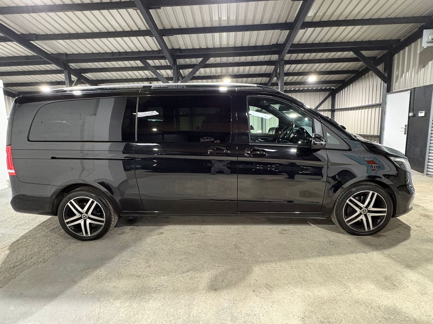 Used Mercedes-Benz V-Class 2022 for sale - 77813213: Photo 6