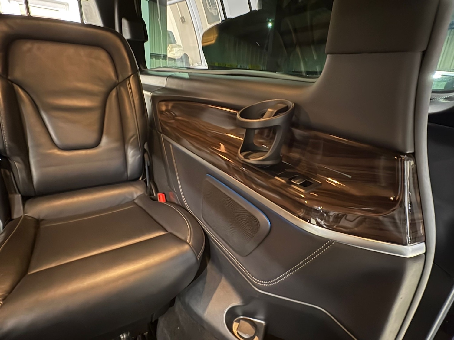 Used Mercedes-Benz V-Class 2022 for sale - 77813213: Photo 8