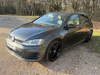 Used Volkswagen Golf 2014 for sale - 76935001: Photo