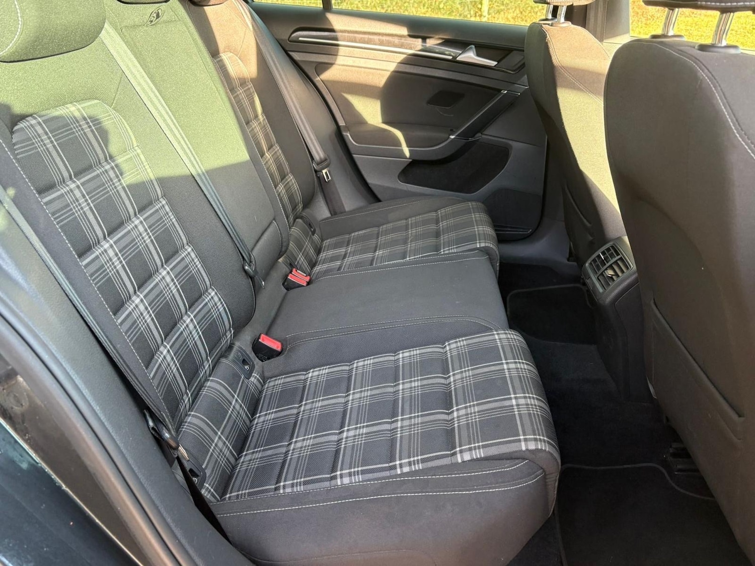 Used Volkswagen Golf 2014 for sale - 76935001: Photo 4