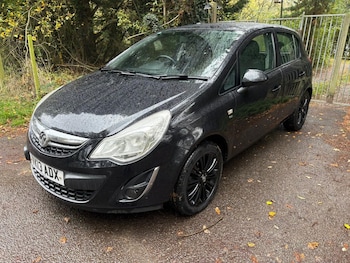 Vauxhall - Corsa