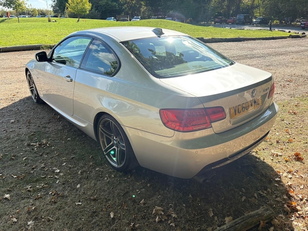 Used BMW 3 Series 2010 for sale - 76156623: Photo 5