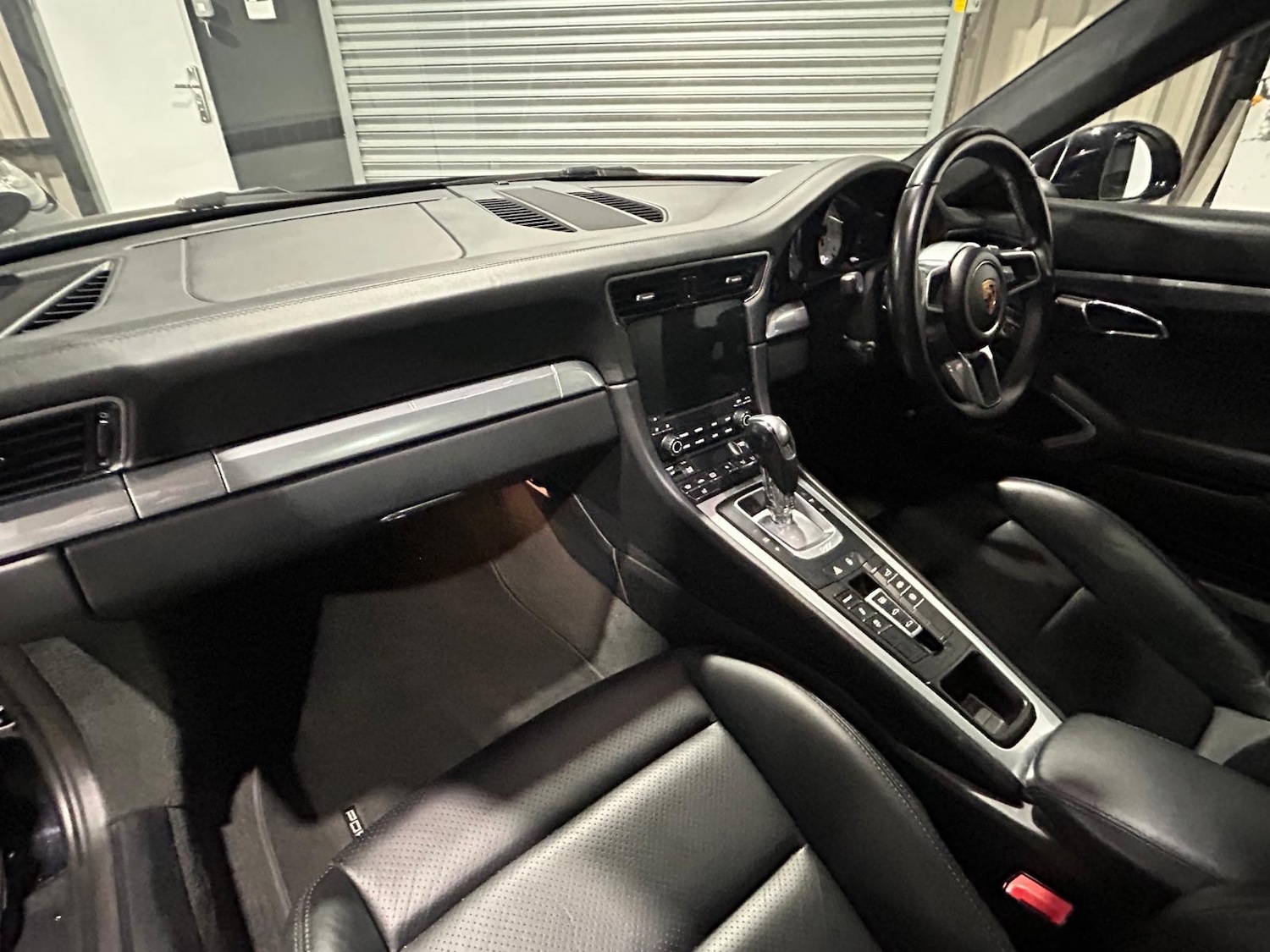 Used Porsche 911 2017 for sale - 77213231: Photo 33