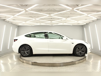 Used Tesla Model 3 2020 for sale - 75512336: Photo