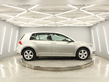 Used Volkswagen Golf 2016 for sale - 75873842: Photo