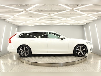 Used Volvo V90 2019 for sale - 75283682: Photo