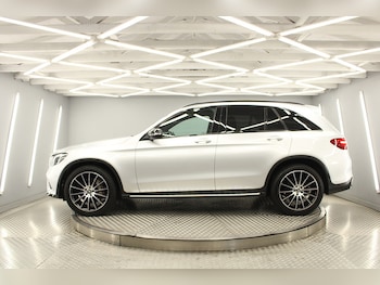 Used Mercedes-Benz GLC 2019 for sale - 75873879: Photo