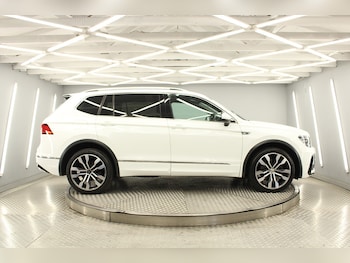 Used Volkswagen Tiguan Allspace 2019 for sale - 75392685: Photo