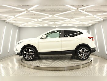 Used Nissan Qashqai 2017 for sale - 75873938: Photo
