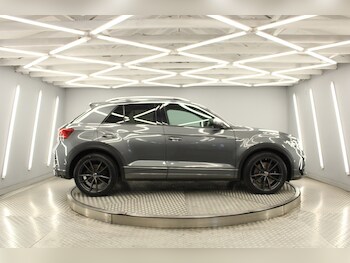 Used Volkswagen T-Roc 2021 for sale - 75370844: Photo
