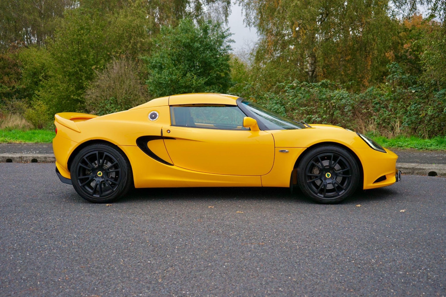 Used Lotus Elise 2014 for sale - 76349424: Photo 24