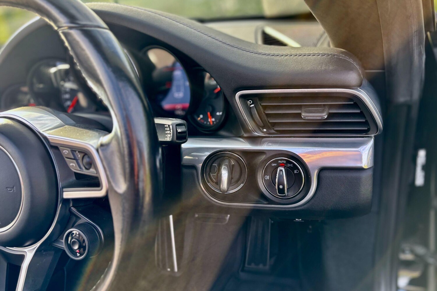 Used Porsche 911 2016 for sale - 78115270: Photo 25