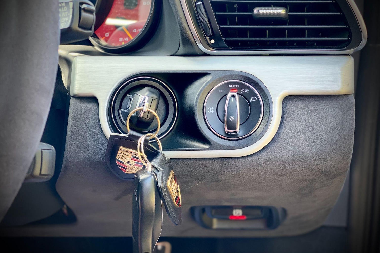 Used Porsche 911 2018 for sale - 78170444: Photo 45