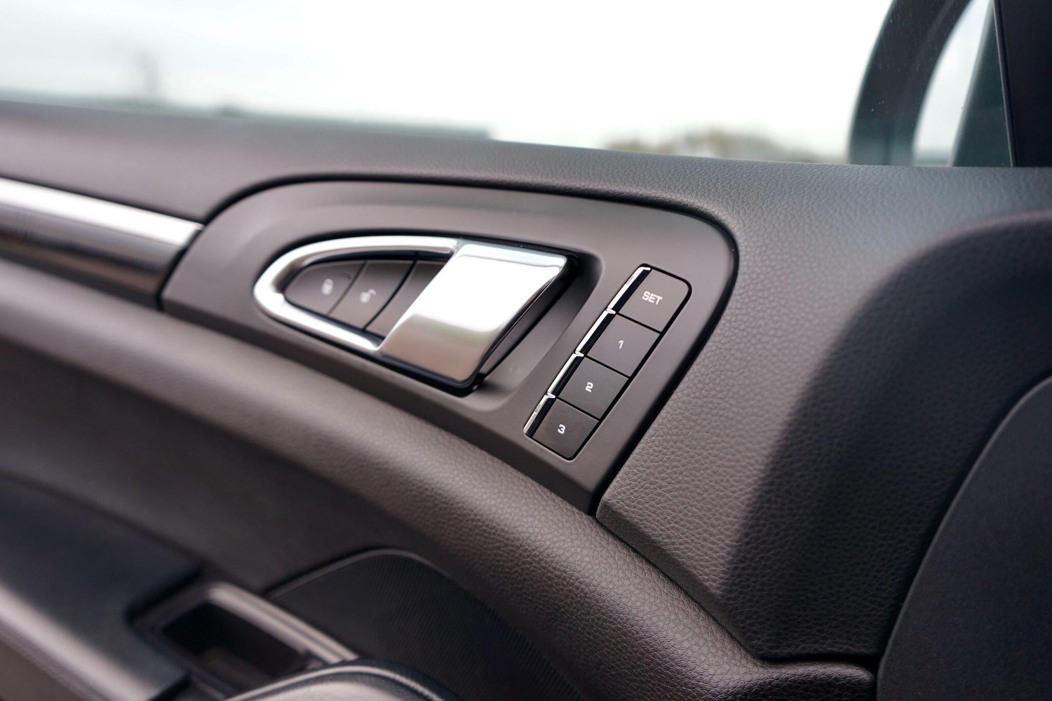 Used Porsche Cayenne 2013 for sale - 77799140: Photo 15