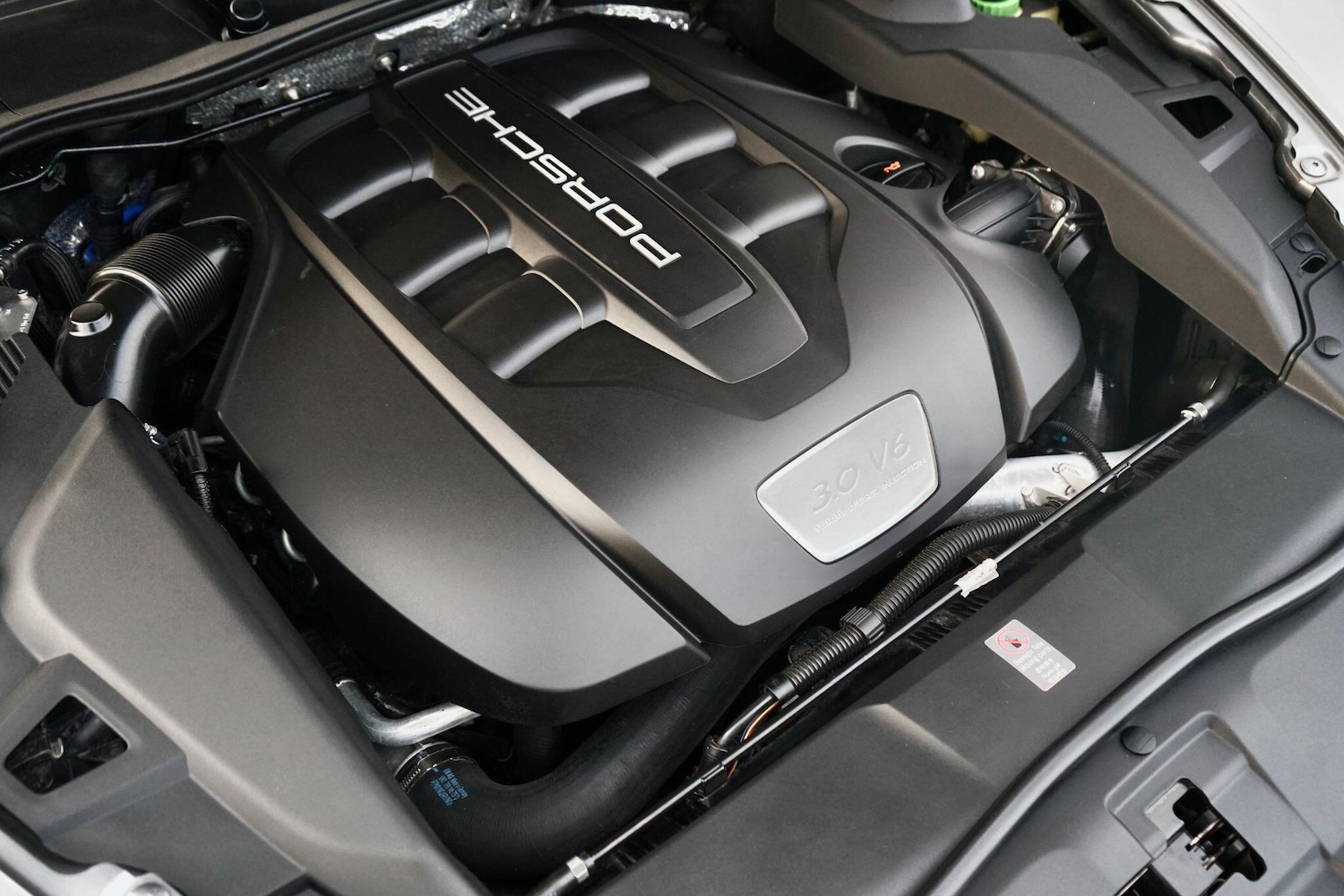 Used Porsche Cayenne 2013 for sale - 77799140: Photo 4