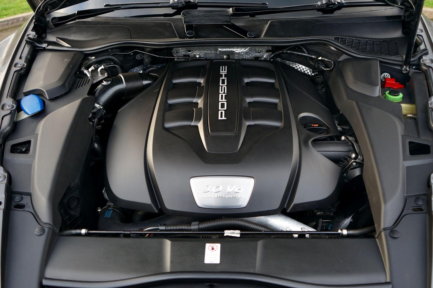 Used Porsche Cayenne 2013 for sale - 77799140: Photo 44