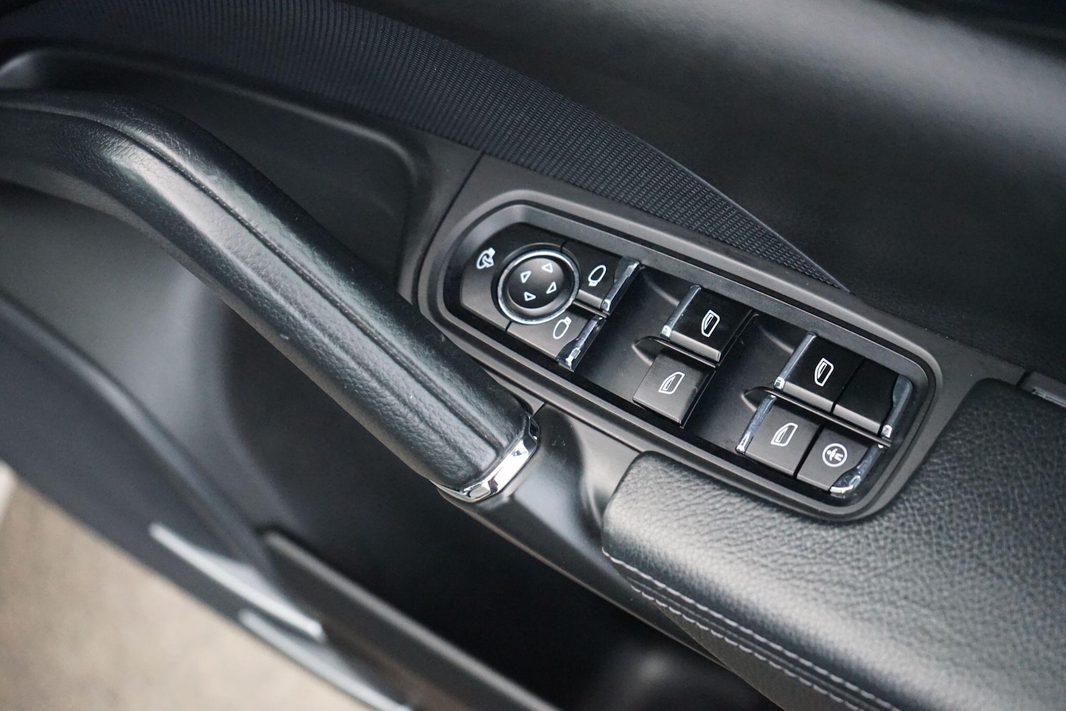 Used Porsche Cayenne 2013 for sale - 77799140: Photo 54