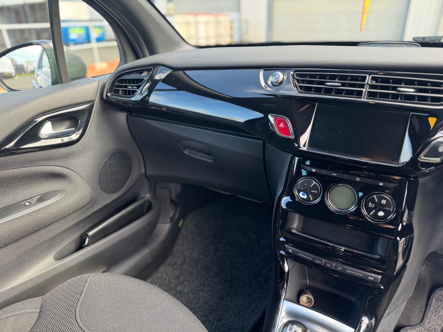 Used DS Automobiles DS 3 2016 for sale - 78039259: Photo 12