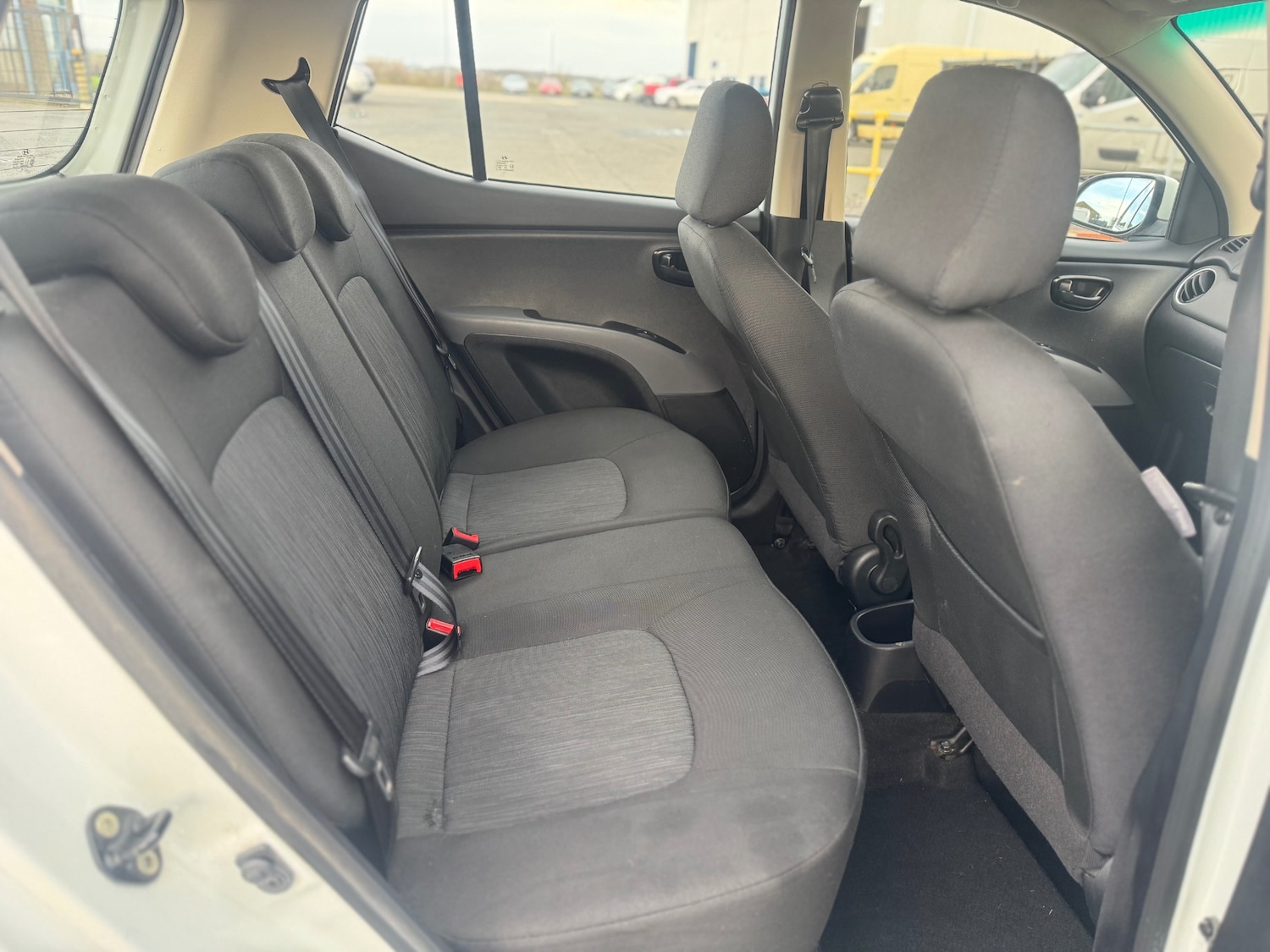 Used Hyundai i10 2013 for sale - 76904760: Photo 14