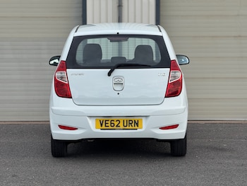 Used Hyundai i10 2013 for sale - 76904760: Photo