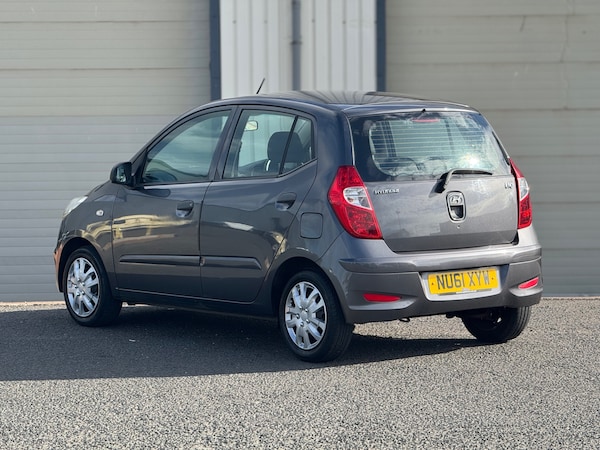 Used Hyundai i10 2011 for sale - 76209519: Photo 3