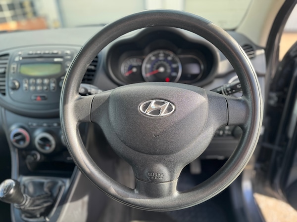 Used Hyundai i10 2011 for sale - 76209519: Photo 9