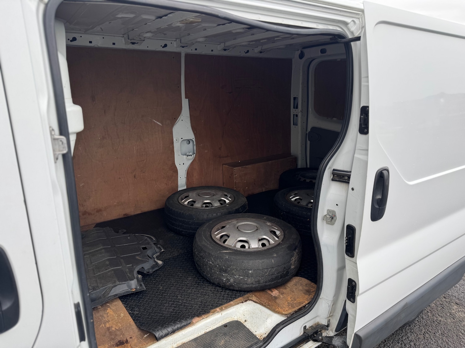 Used Vauxhall Vivaro 2014 for sale - 76709205: Photo 18