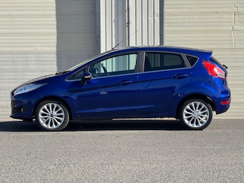 Used Ford Fiesta 2015 for sale - 78109672: Photo