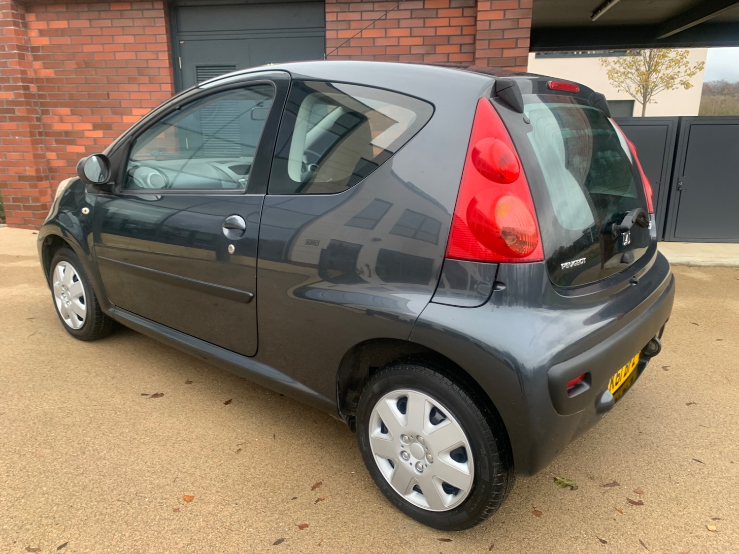 Used Peugeot 107 2011 for sale - 76758981: Photo 6