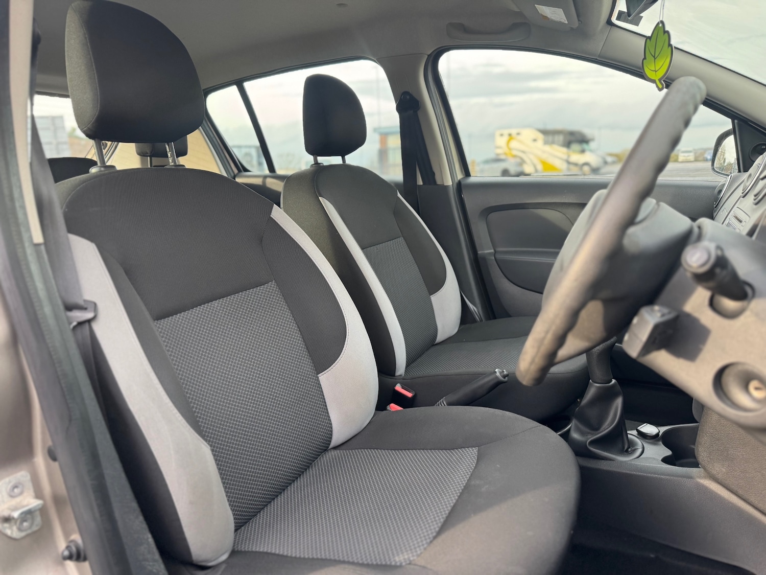 Used Dacia Sandero 2014 for sale - 76479553: Photo 11