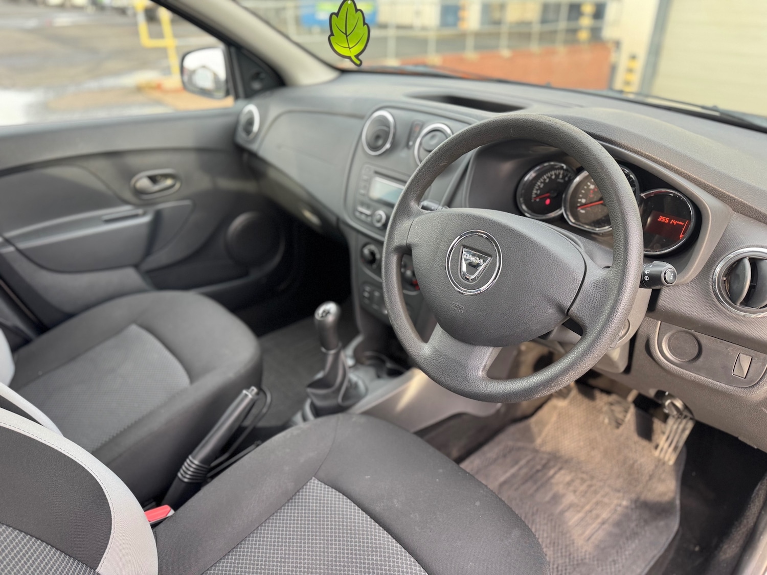 Used Dacia Sandero 2014 for sale - 76479553: Photo 12